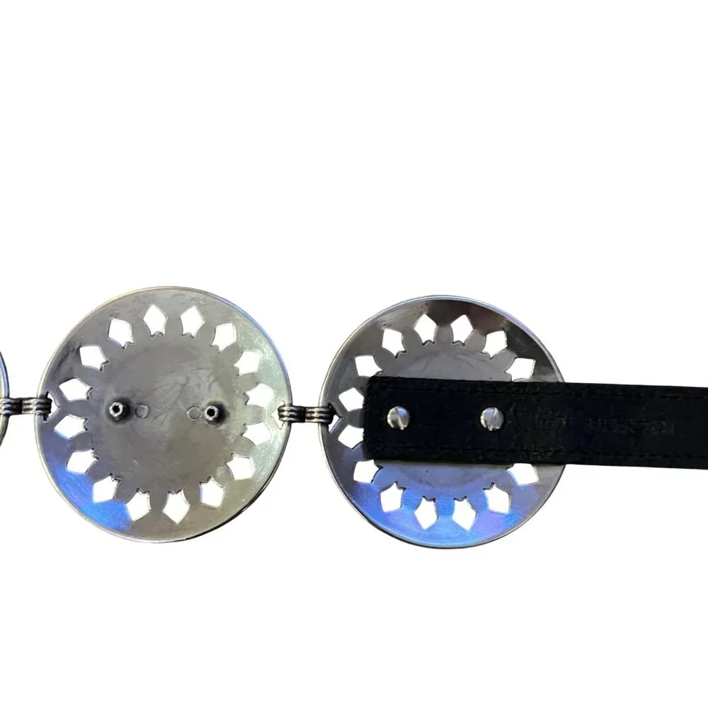 Black Faux Leather Concho Belt Womens 4/6? Boho Southwest Silver Tone Used Y2K - Picture 7 of 16